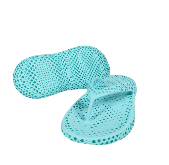3D printed flip flops integrated into slippers for men and women to wear outdoors in summer